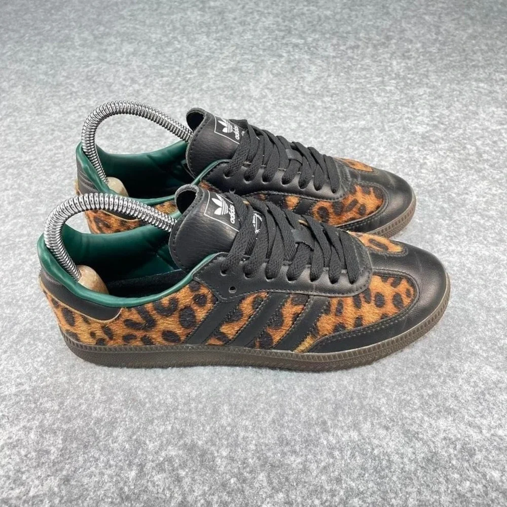 adidas Wmns Samba OG 'Cheetah Pack - Collegiate Green'
. Size US 6 - Picture 2 of 6